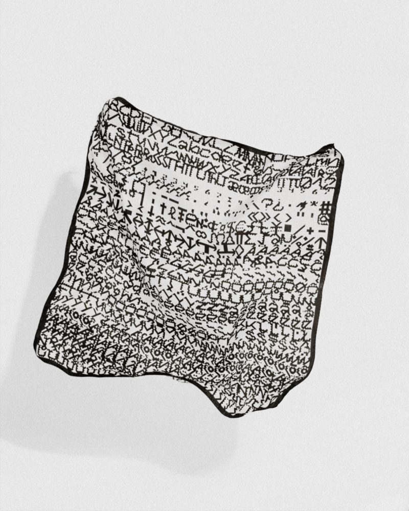 MINI × N-E: 90 × 90 CM SCARF + © GALLO (Fig. 1) © 2025 N-E